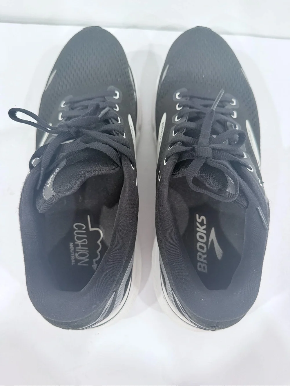 Brooks Men’s Black and White Athletic Running Shoes